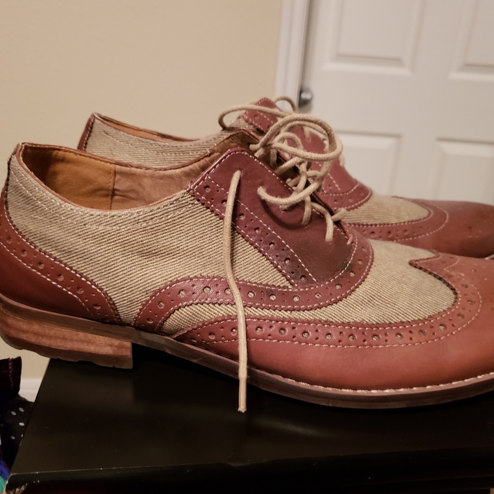 Mens dress shoes